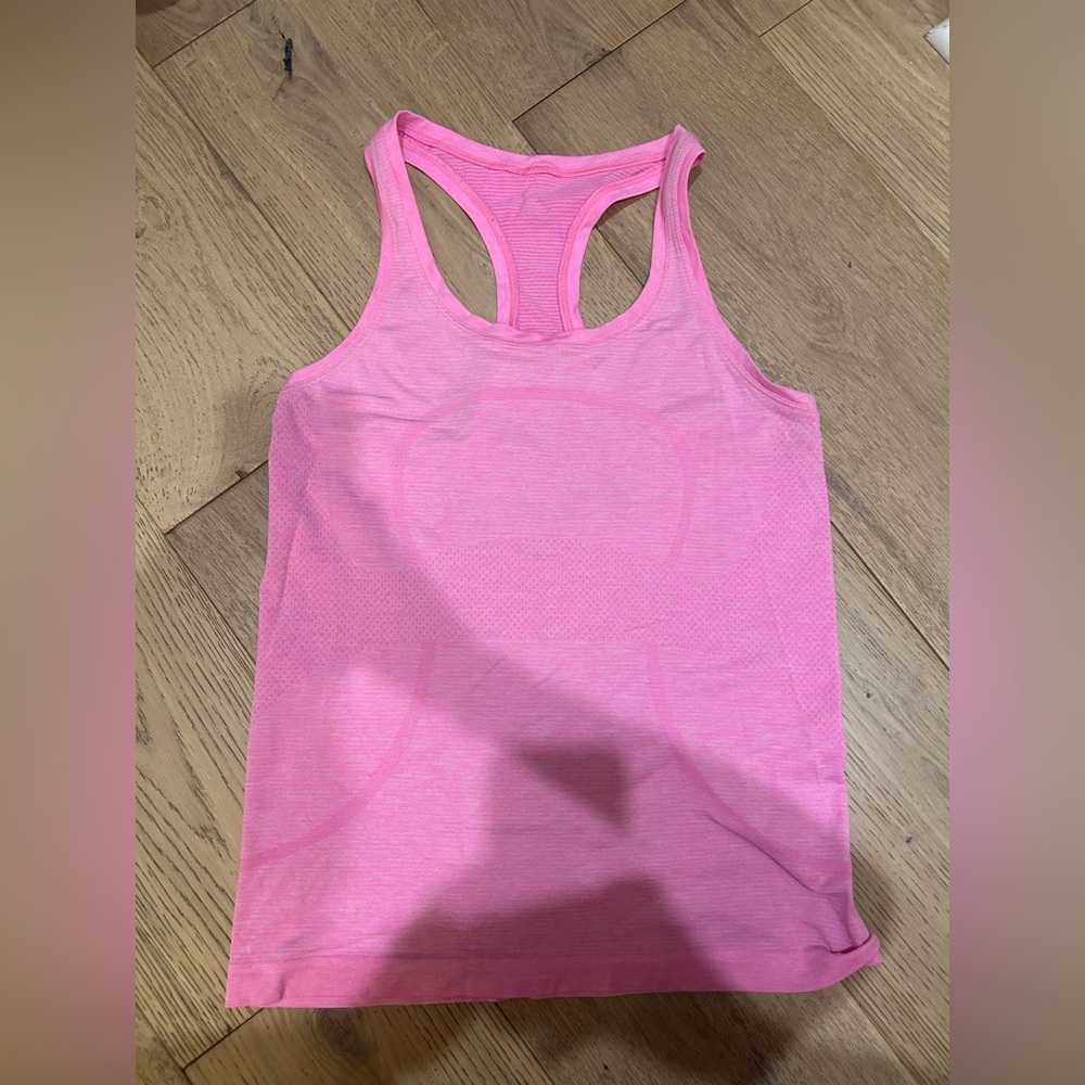 Hot pink lulu swiftly!!